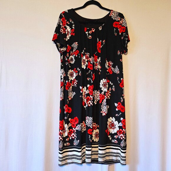 Perceptions Dresses & Skirts - Perceptions Short Sleeved Floral Border Print Shift Dress Pleat Bodice Size XL